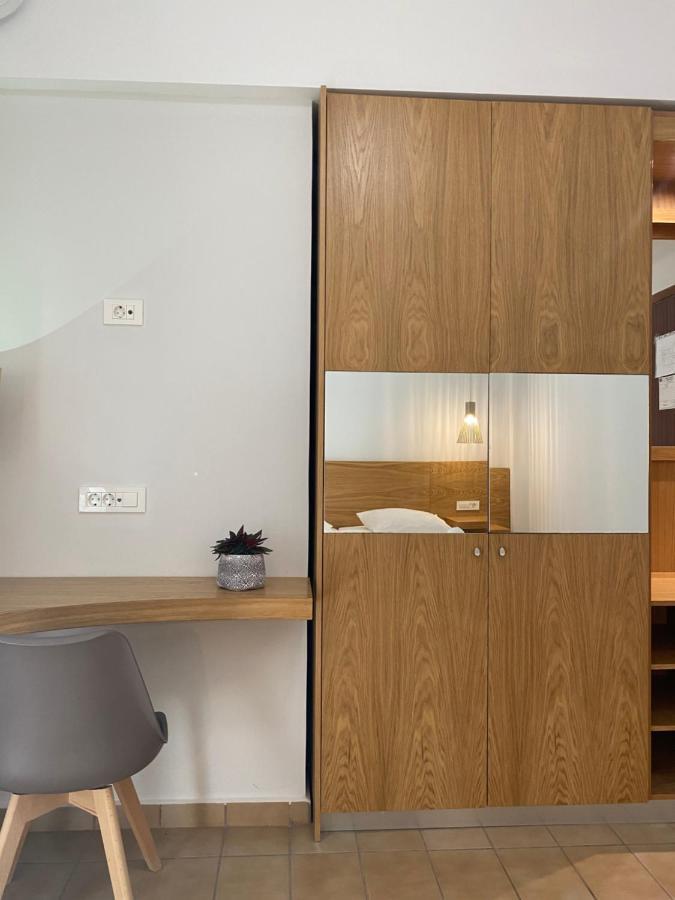 Frini Hotel Ханья Экстерьер фото